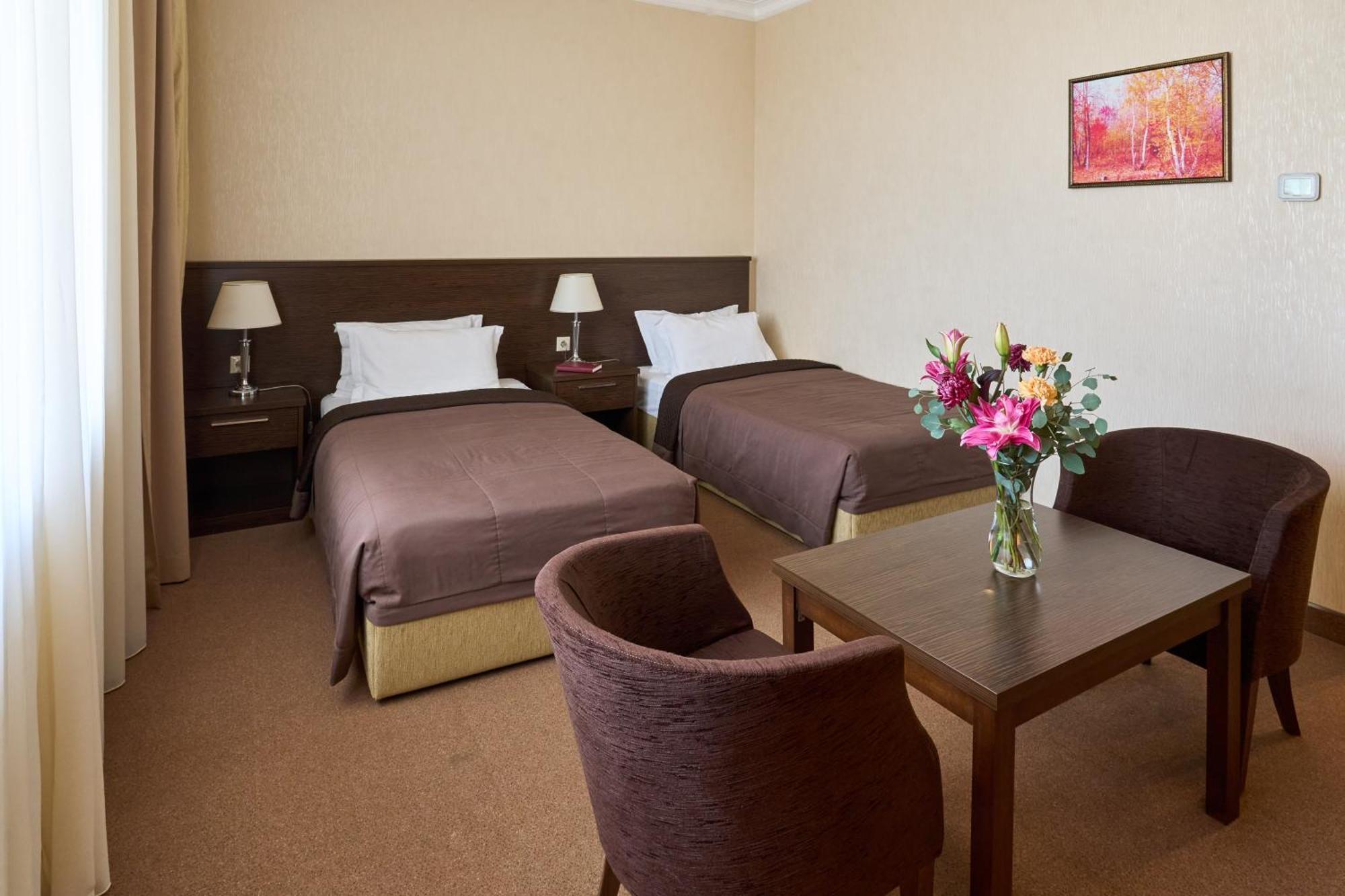 Kainar Hotel Chimkent Extérieur photo