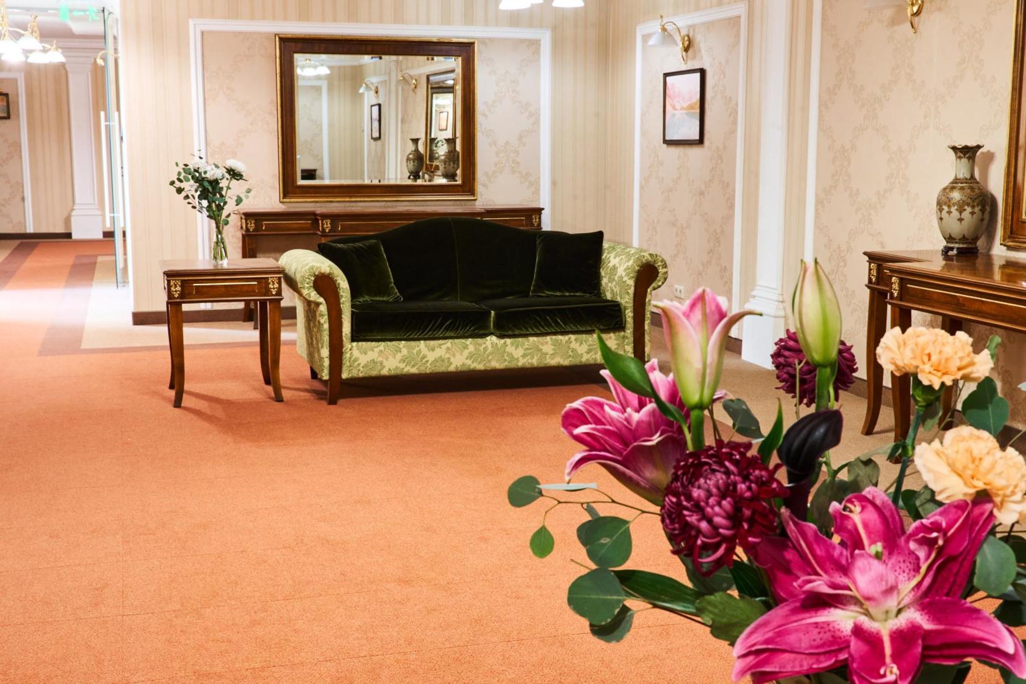 Kainar Hotel Chimkent Extérieur photo